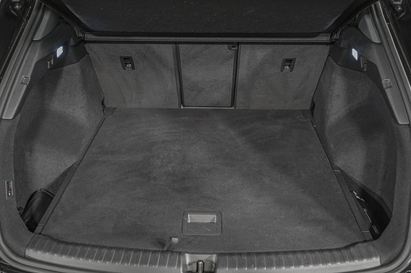Audi Q4 e-tron 10 of 26
