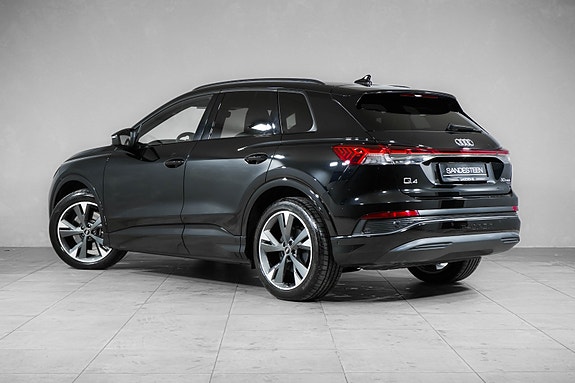 Audi Q4 e-tron 5 of 26