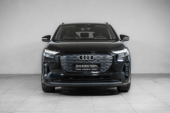 Audi Q4 e-tron 2 of 26
