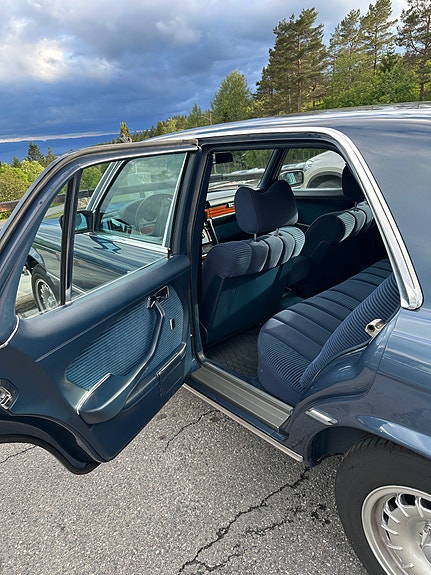 Mercedes-Benz S280 9 of 30