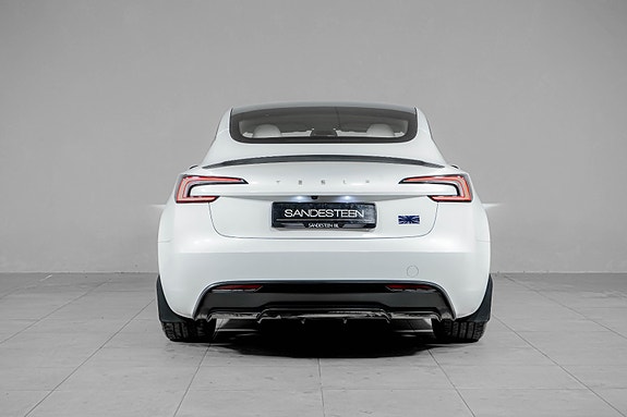 Tesla Model 3 6 of 27
