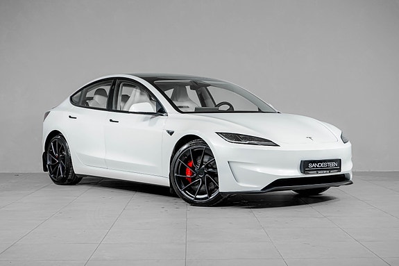 Tesla Model 3 3 of 27