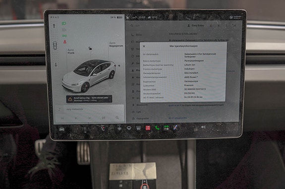 Tesla Model 3 24 of 27