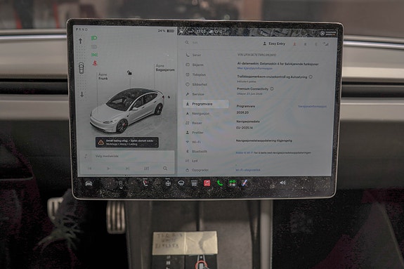 Tesla Model 3 23 of 27