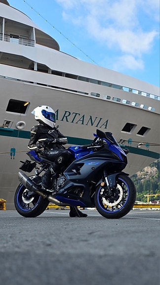 Yamaha R7 6 of 30