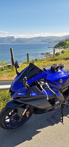 Yamaha R7 17 of 30