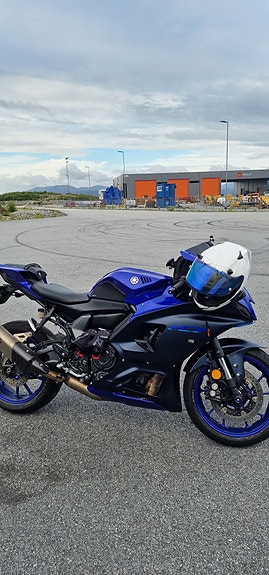 Yamaha R7 13 of 30