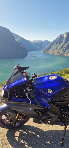 Yamaha R7 15 of 30