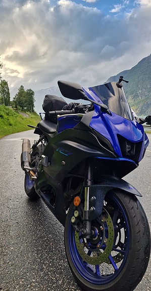 Yamaha R7 19 of 30