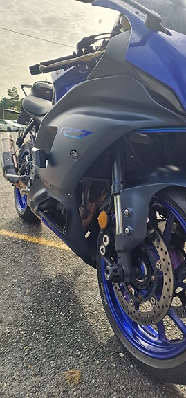 Yamaha R7 7 of 30