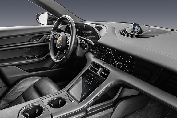 Porsche Taycan 4 17 of 30