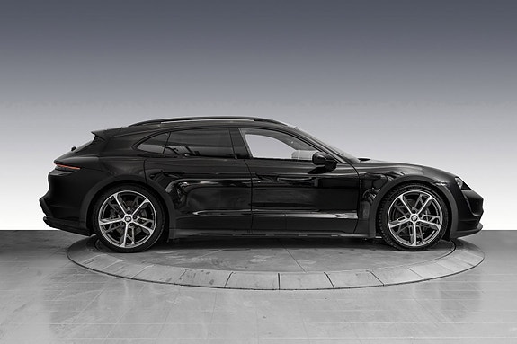 Porsche Taycan 4 6 of 30