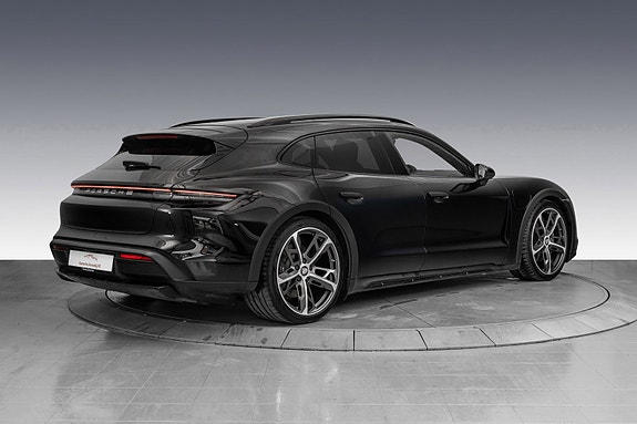 Porsche Taycan 4 5 of 30