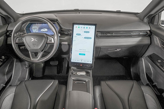 XPeng G3i 14 of 23