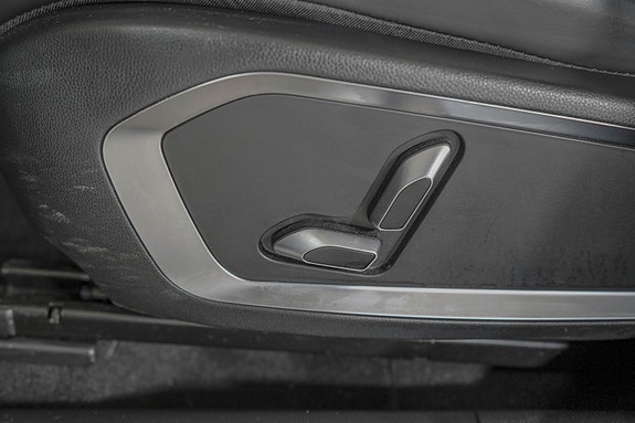 XPeng G3i 11 of 23