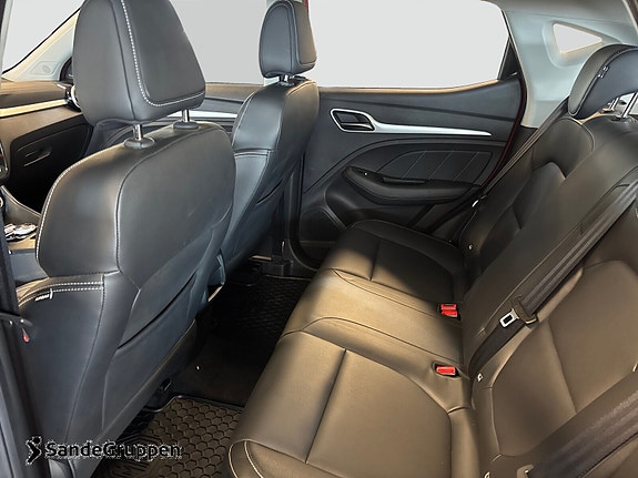 MG ZS EV 14 of 16