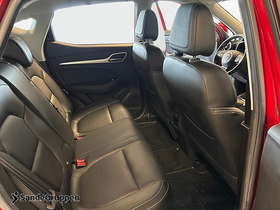 MG ZS EV 15 of 16