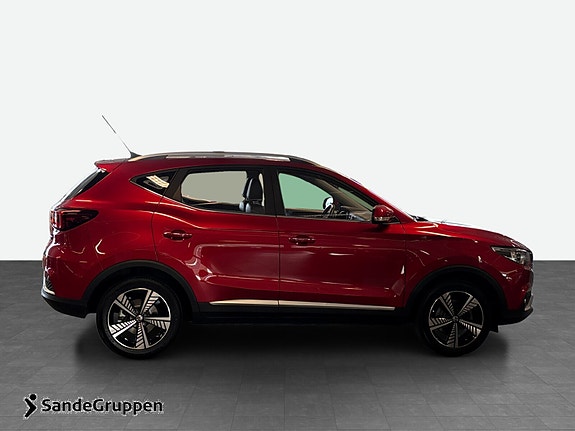 MG ZS EV 6 of 16
