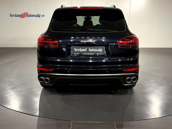 Porsche Cayenne 6 of 30
