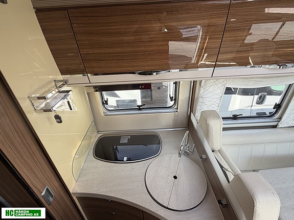 Eura Mobil 720 integra line 18 of 27