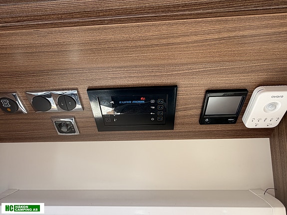 Eura Mobil 720 integra line 17 of 27