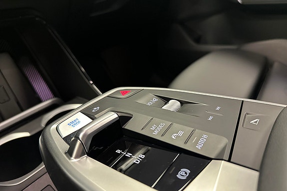BMW iX1 29 of 30