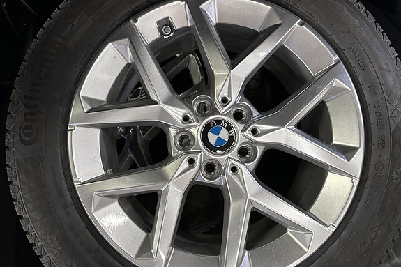 BMW iX1 30 of 30