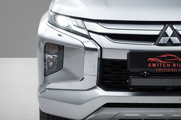 Mitsubishi L200 3 of 21