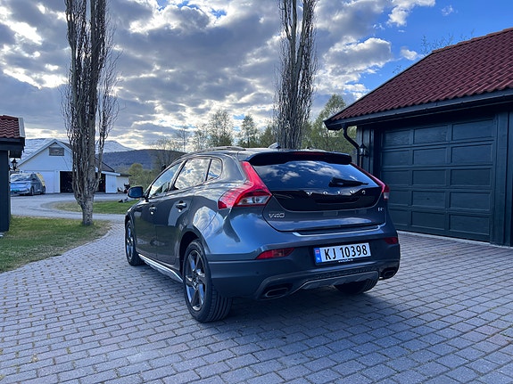 Volvo V40 Cross Country 8 of 30