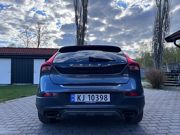 Volvo V40 Cross Country 7 of 30