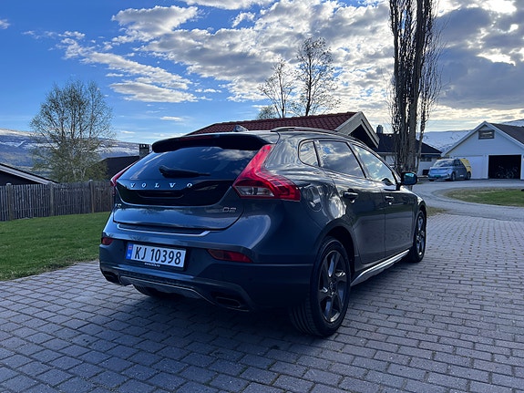 Volvo V40 Cross Country 6 of 30