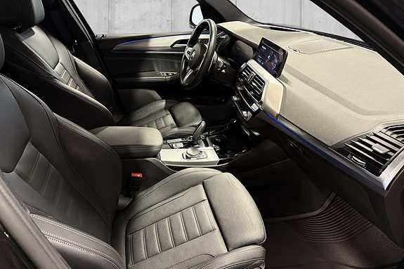 BMW X3 13 of 23