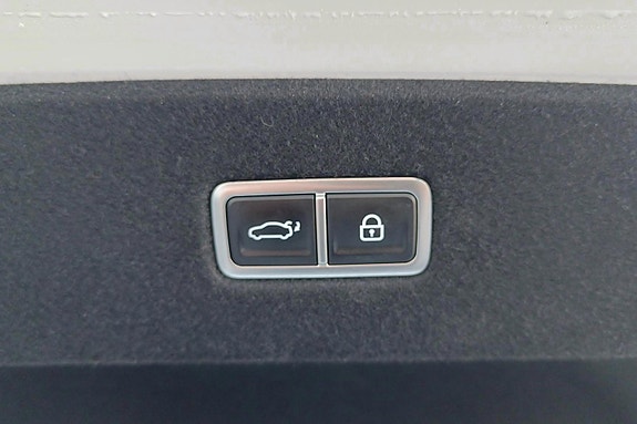 Hyundai Ioniq 6 28 of 30