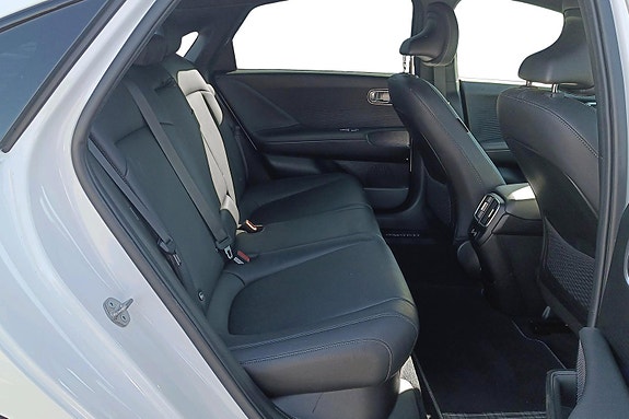 Hyundai Ioniq 6 22 of 30