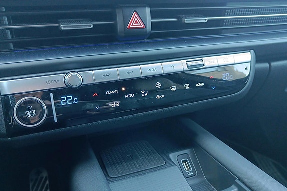 Hyundai Ioniq 6 15 of 30