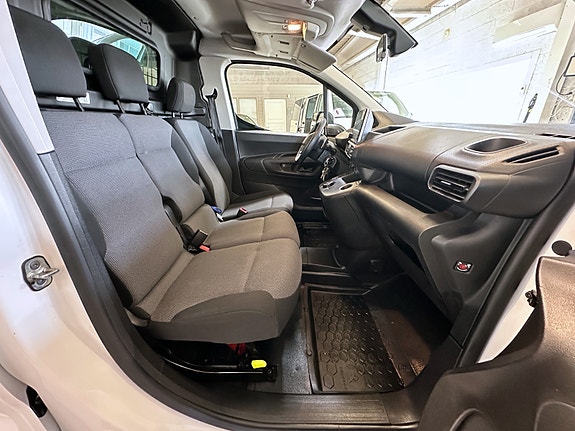 Peugeot Partner 10 of 30
