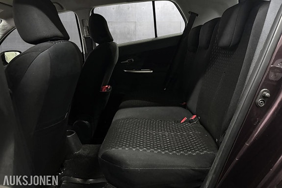 Toyota Urban Cruiser 11 of 24