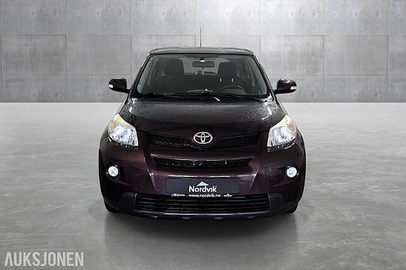 Toyota Urban Cruiser 2 of 24