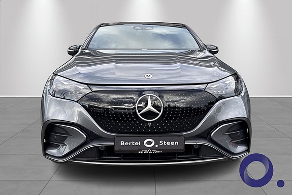 Mercedes-Benz EQE SUV 8 of 30