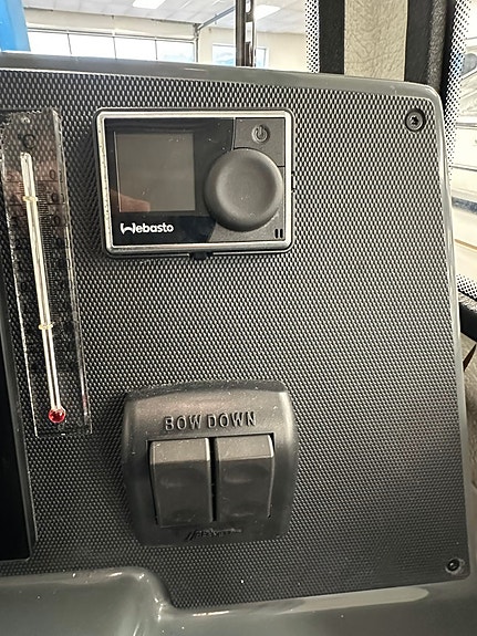 Yamarin Cross 60 Cabin utestyring, webasto, trimflaps, stereo ++ 22 of 30