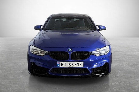 BMW M4 3 of 24