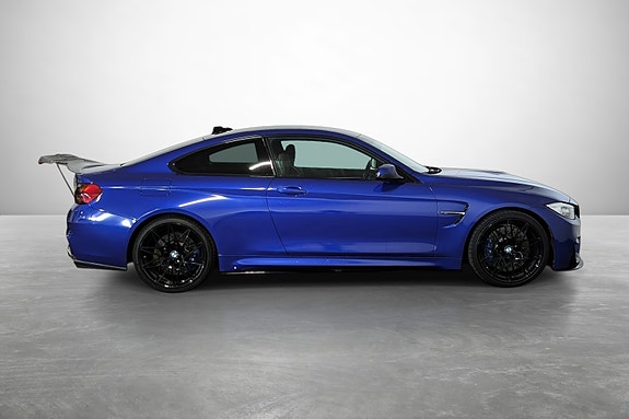 BMW M4 5 of 24