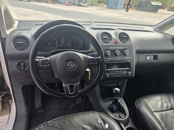 Volkswagen Caddy Maxi 5 of 10