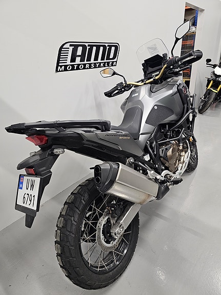 Honda CRF 1100L Africa Twin Adventure Sports ES 4 of 10