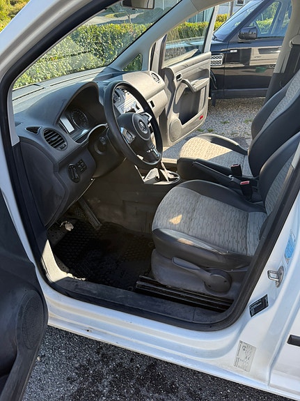 Volkswagen Caddy Maxi 7 of 17