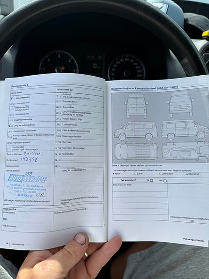 Volkswagen Caddy Maxi 13 of 17