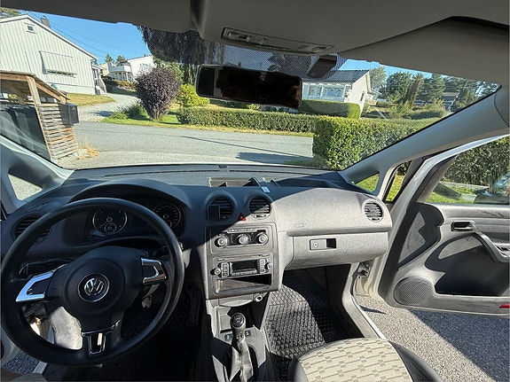 Volkswagen Caddy Maxi 17 of 17