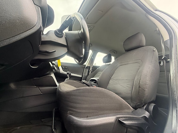 Kia Ceed 10 of 22