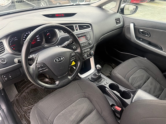 Kia Ceed 11 of 22