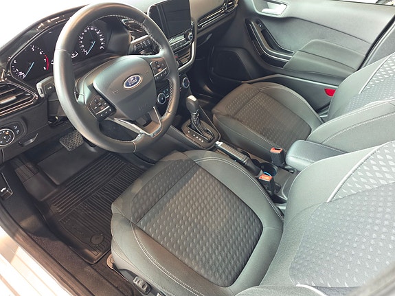 Ford Fiesta 15 of 30